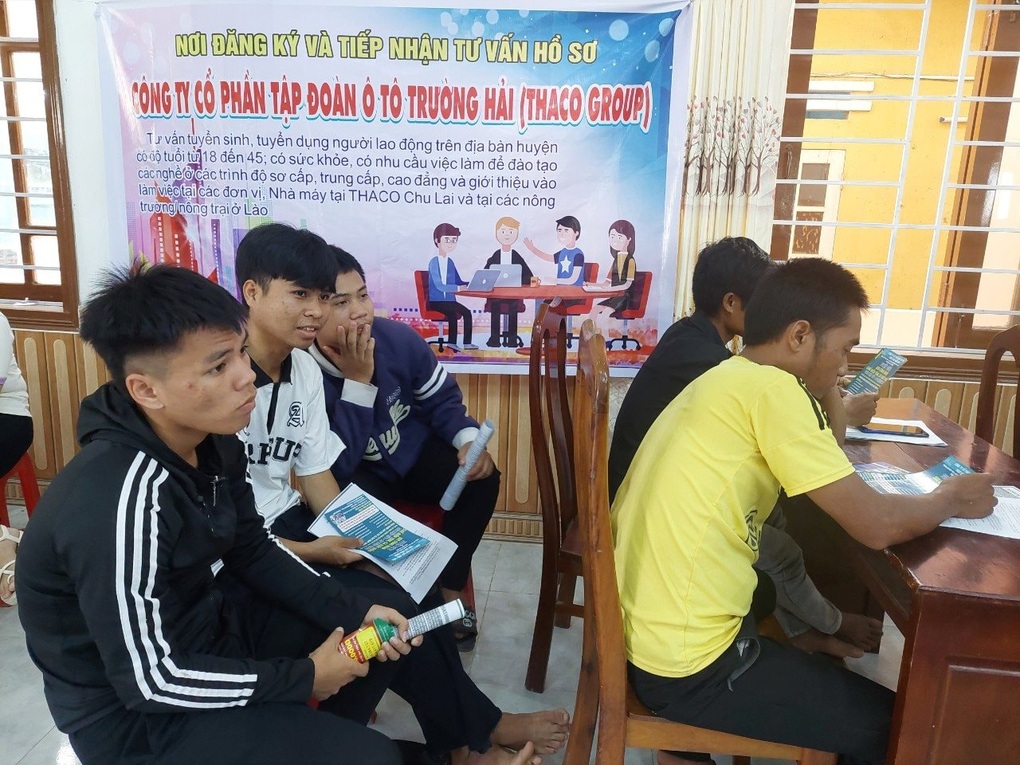Quảng Nam: Công khai, minh bạch trong thực hiện chính sách bảo hiểm thất nghiệp - 1 Quảng Nam: Công khai, minh bạch trong thực hiện chính sách bảo hiểm thất nghiệp - 1