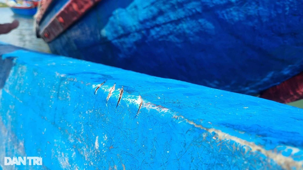 Tranh giành ngư trường, ngư dân Đức Lợi tố bị đánh, cướp tài sản - 4 Tranh giành ngư trường, ngư dân Đức Lợi tố bị đánh, cướp tài sản - 4