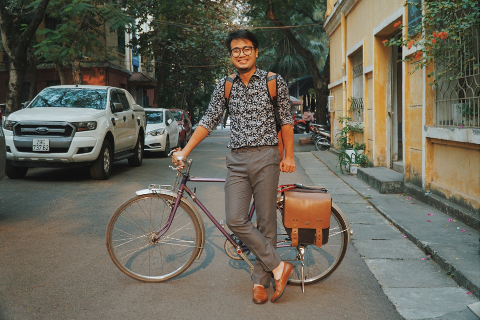 Lạ đời thầy giáo 7 năm đạp xe 12km đi dạy - 1 Lạ đời thầy giáo 7 năm đạp xe 12km đi dạy - 1