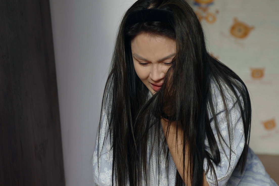Lương Thu Trang ngoại tình, bị Duy Hưng tát sưng mặt trong phim VTV