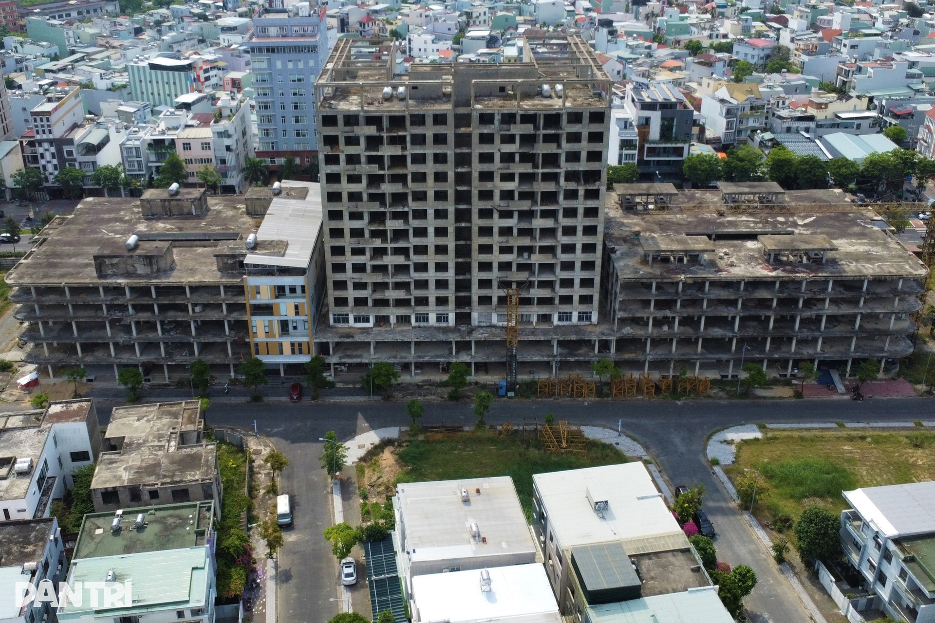 Vẻ hoang tàn bên trong siêu dự án lấn biển liên quan đến Vũ Nhôm - 5