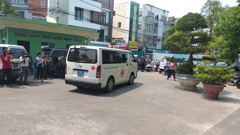 Phần thưởng lớn nhất của bác sĩ là bệnh nhân mắc Covid-19 được xuất viện - 3 Phần thưởng lớn nhất của bác sĩ là bệnh nhân mắc Covid-19 được xuất viện - 3