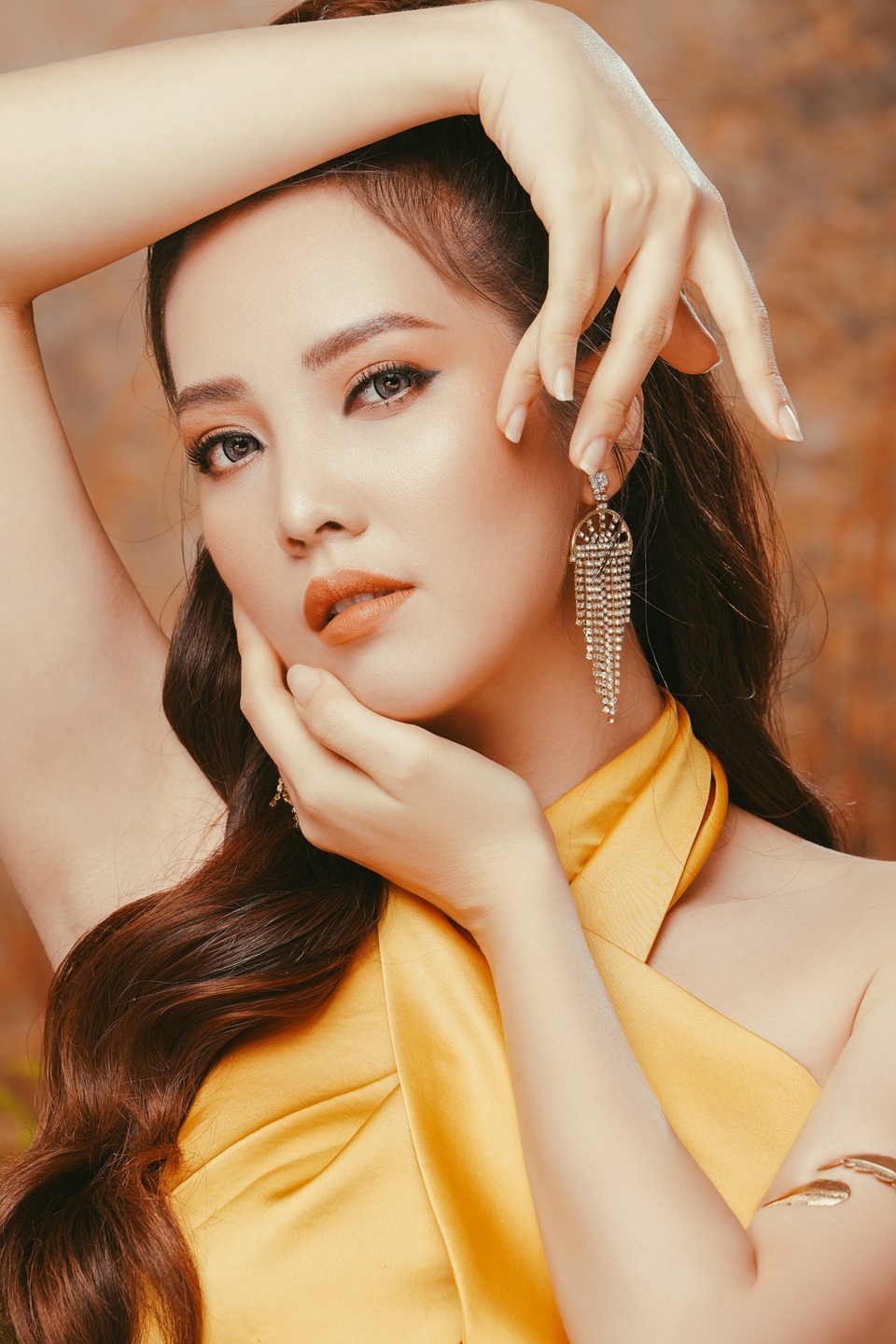 Năm mới, Á hậu Thụy Vân tiết lộ lý do vẫn trì hoãn sinh con thứ hai - 4 Năm mới, Á hậu Thụy Vân tiết lộ lý do vẫn trì hoãn sinh con thứ hai - 4