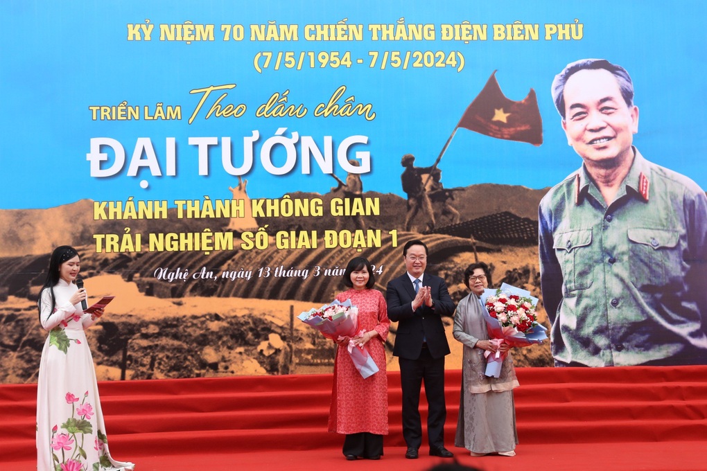 Khai mạc triển lãm Theo dấu chân Đại tướng - 1