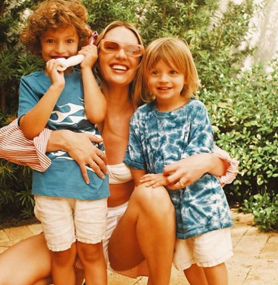 Ngưỡng mộ eo thon của siêu mẫu hai con Candice Swanepoel - 5 Ngưỡng mộ eo thon của siêu mẫu hai con Candice Swanepoel - 5