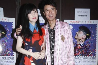 50 tuổi, Châu Huệ Mẫn vẫn trẻ đẹp cuốn hút