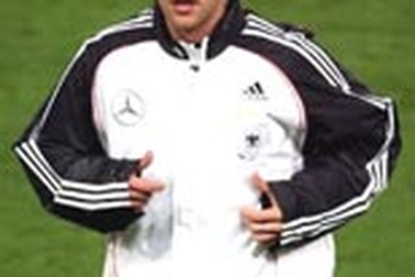 Ballack từ chối Chelsea để tới Inter?