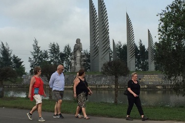 Dịp Tết Nguyên đán, hàng ngàn khách du lịch đến với “miền đất thiêng”