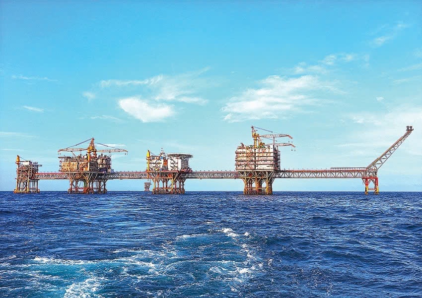 Petrovietnam: Xứng danh trụ cột của nền kinh tế Việt Nam - 1