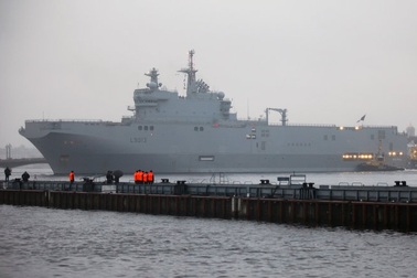 Nga buộc Pháp giao tàu chiến trước cuối tháng này