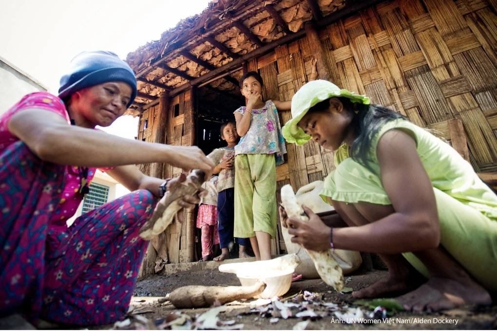 Phụ nữ dân tộc thiểu số tiếp cận nguồn vốn vay khó hơn nam giới - 1