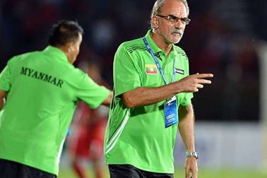 “Khắc tinh” của lứa Công Phượng làm HLV đội tuyển Myanmar