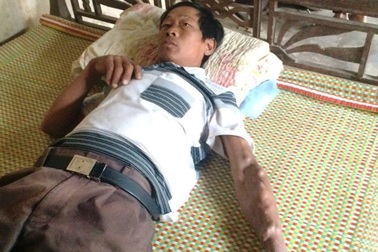 Nỗi đau của người vợ trẻ nhìn chồng “chết dần, chết mòn”