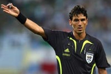 Chung kết C1 sẽ do người Thụy Sỹ “định đoạt”