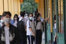 Tranh cãi chấm tiếng Anh thi vào lớp 10: "Sai chính tả vẫn được điểm"
