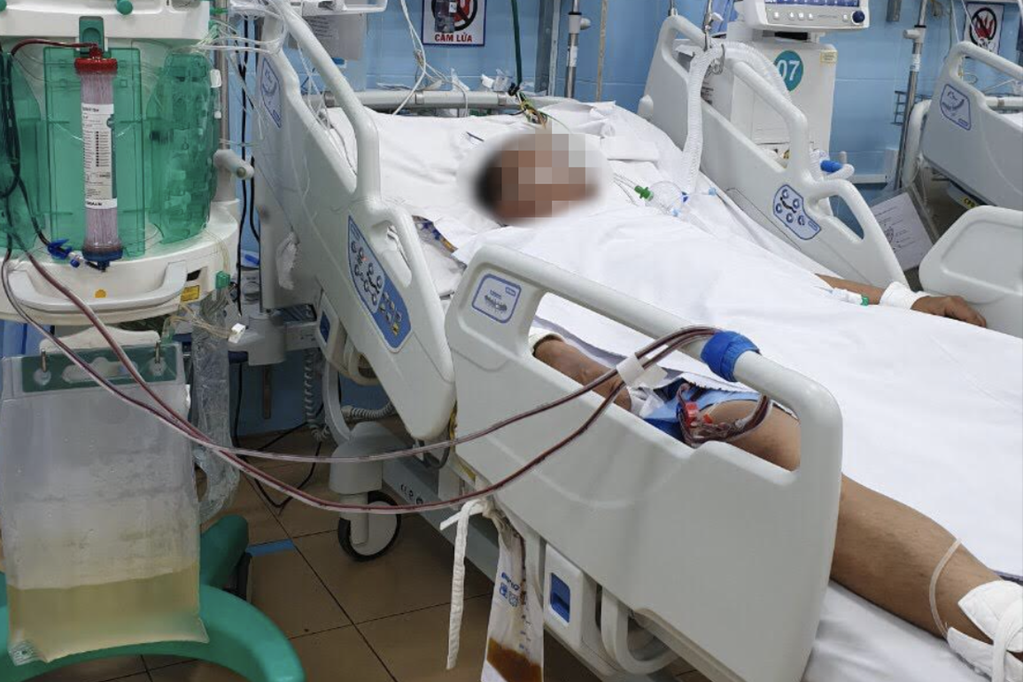 Ăn nhậu liên tục mừng… giỗ Tổ, nhiều người nhập viện cấp cứu tại TPHCM - 1 Ăn nhậu liên tục mừng… giỗ Tổ, nhiều người nhập viện cấp cứu tại TPHCM - 1