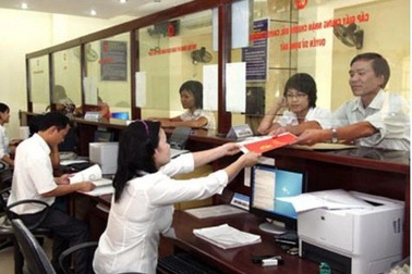 Vượt rào địa giới giải vây cấp xã trước áp lực một người gánh việc 10 người