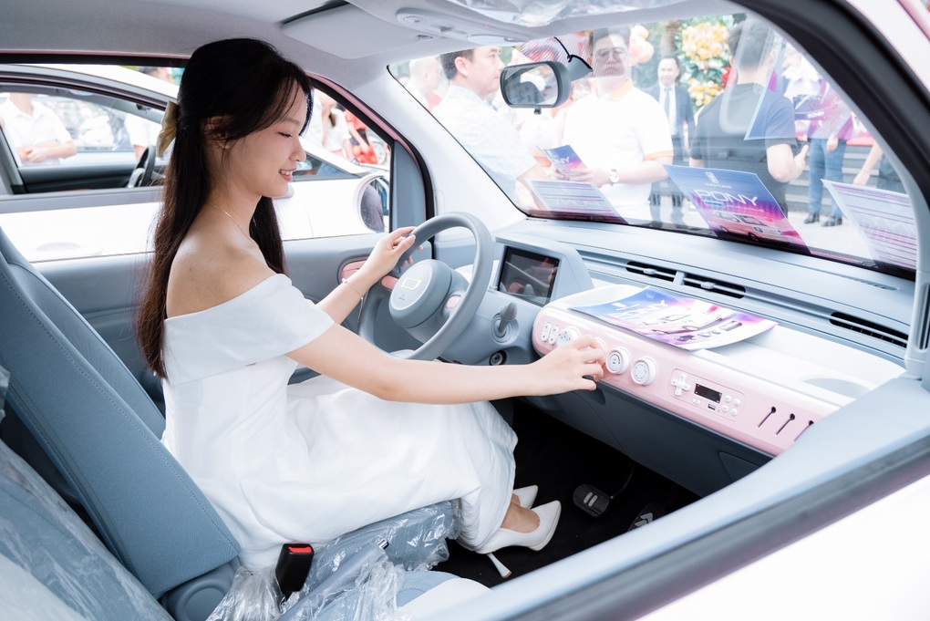Showroom ô tô điện Bestune đầu tiên ra mắt tại Việt Nam - 2 Showroom ô tô điện Bestune đầu tiên ra mắt tại Việt Nam - 2