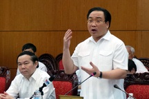 Phó Thủ tướng trả lời về thực trạng xây khu hành chính nghìn tỷ