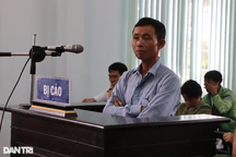 Diễn biến phiên tòa xử vụ cáo buộc lấy trộm 1m3 gỗ muồng