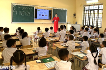 Tiếng Anh liên kết ở trường "đắt" hơn trung tâm, giá 4,8 triệu đồng/35 phút