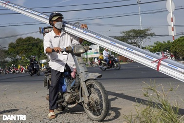 Tài xế "xe nát" ở TPHCM: Biết xe không an toàn, vì miếng cơm nên đánh liều
