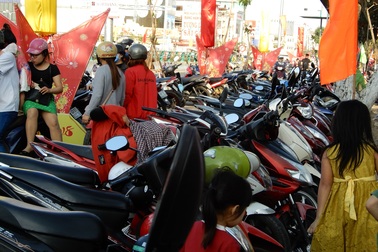 Những dịch vụ được mùa làm ăn dịp Tết