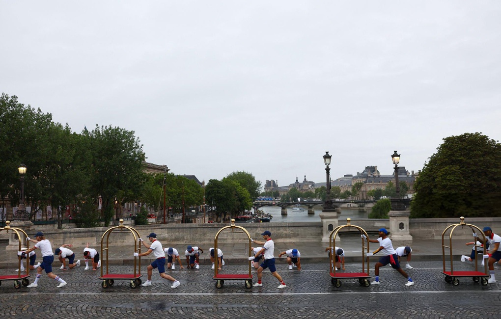 Khai mạc Olympic Paris 2024: Màn diễu hành độc đáo trên sông Seine - 19