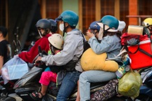 Một phường ở TPHCM gặp khó vì lao động bỏ phố về quê