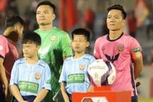 "Chúng ta đang chỉ đào tạo bóng đá mà không đào tạo nhân cách cầu thủ"