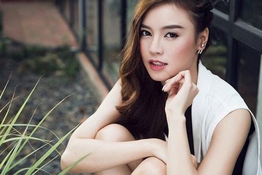 Diễn viên Ninh Dương Lan Ngọc: Ngoan hiền ngoài đời, nổi loạn trên phim