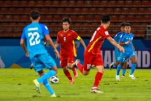 U17 Việt Nam đánh rơi chiến thắng trước U17 Ấn Độ