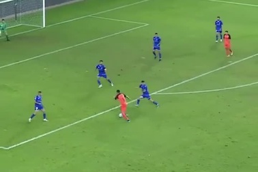 Khung thành "ma ám" khiến các cầu thủ nản lòng