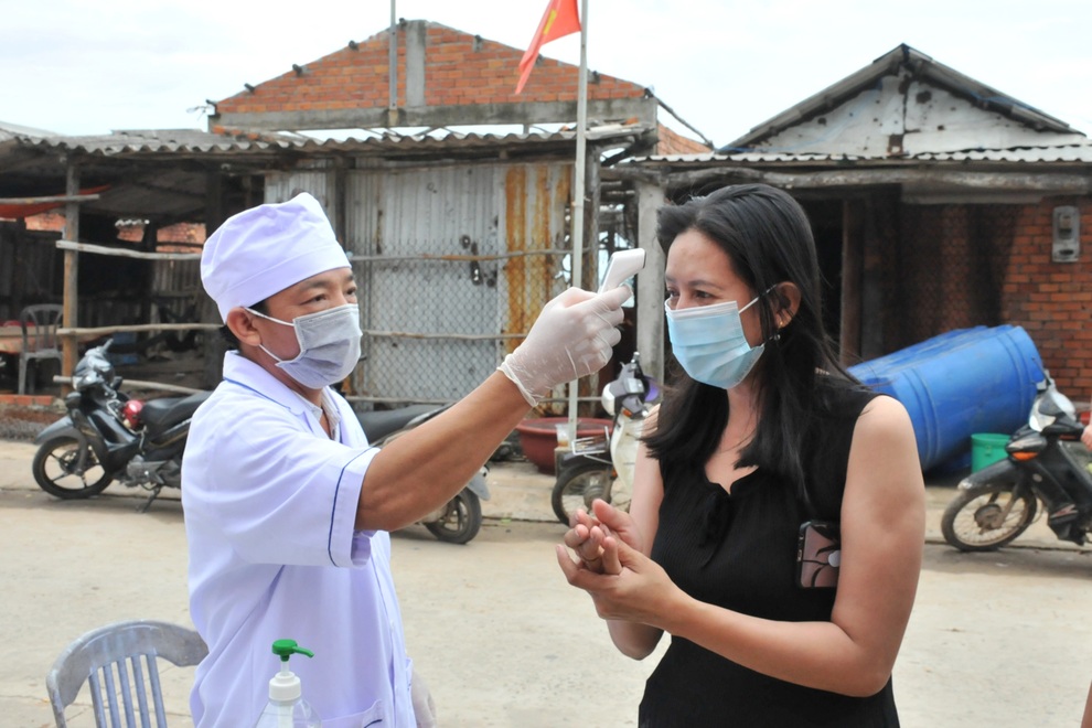 Thêm nhiều tỉnh thành tiếp tục kéo dài thời gian giãn cách xã hội - 3 Thêm nhiều tỉnh thành tiếp tục kéo dài thời gian giãn cách xã hội - 3