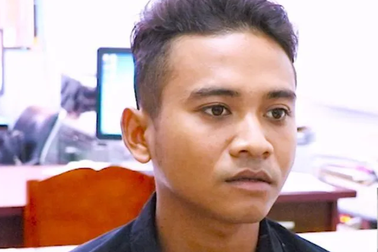 Chở sư đi tụng kinh rồi quay lại chùa... ăn trộm