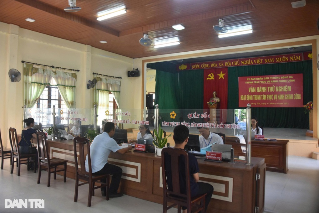 Ngày đầu vận hành thí điểm xã, phường mới: Dữ liệu, thủ tục thông suốt - 1 Ngày đầu vận hành thí điểm xã, phường mới: Dữ liệu, thủ tục thông suốt - 1