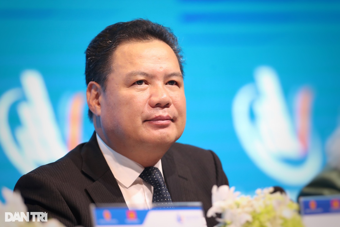Hình ảnh người lao động rời khỏi những thành phố lớn vẫn là điều ám ảnh - 1 Hình ảnh người lao động rời khỏi những thành phố lớn vẫn là điều ám ảnh - 1