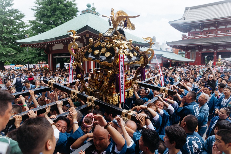 Lễ hội đặc biệt ở Tokyo, nơi chào đón các yakuza xăm kín người - 4 Lễ hội đặc biệt ở Tokyo, nơi chào đón các yakuza xăm kín người - 4