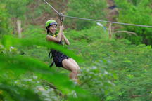 Thí sinh Siêu mẫu Thể hình Việt Nam đu dây cáp, leo núi