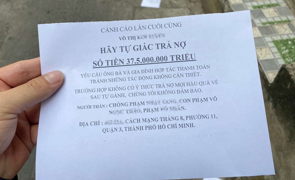 Hốt hoảng sập bẫy tín dụng đen, lãi suất cắt cổ 300% - 2 Hốt hoảng sập bẫy tín dụng đen, lãi suất cắt cổ 300% - 2