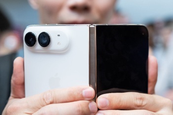 iPhone Duo “cháy hàng” toàn cầu, chợ đen đẩy giá lên 10.000 USD
