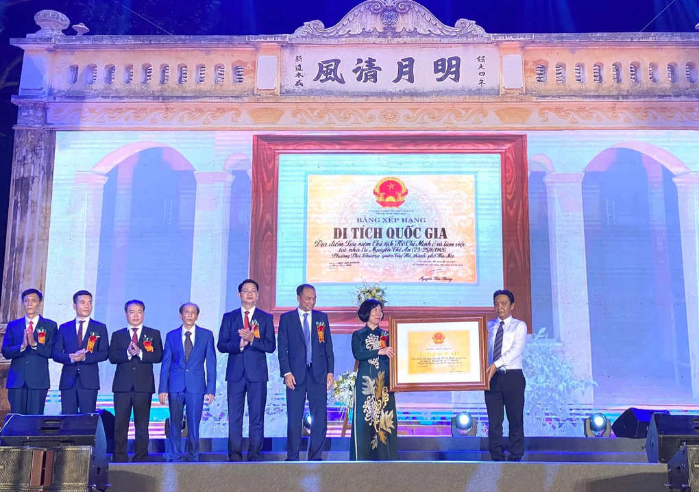 Nơi Bác Hồ từng ở và làm việc tại Hà Nội đón Bằng xếp hạng di tích quốc gia - 1 Nơi Bác Hồ từng ở và làm việc tại Hà Nội đón Bằng xếp hạng di tích quốc gia - 1
