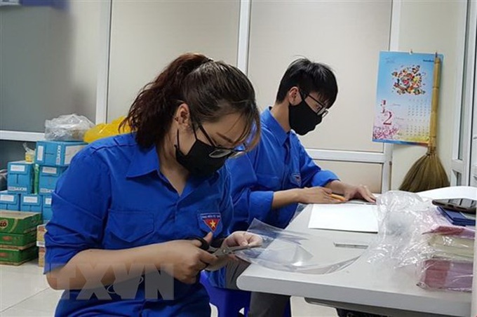 Hà Nội triển khai chiến dịch 10.000 việc làm, chống thất nghiệp - Ảnh 1. Hà Nội triển khai chiến dịch 10.000 việc làm, chống thất nghiệp - Ảnh 1.