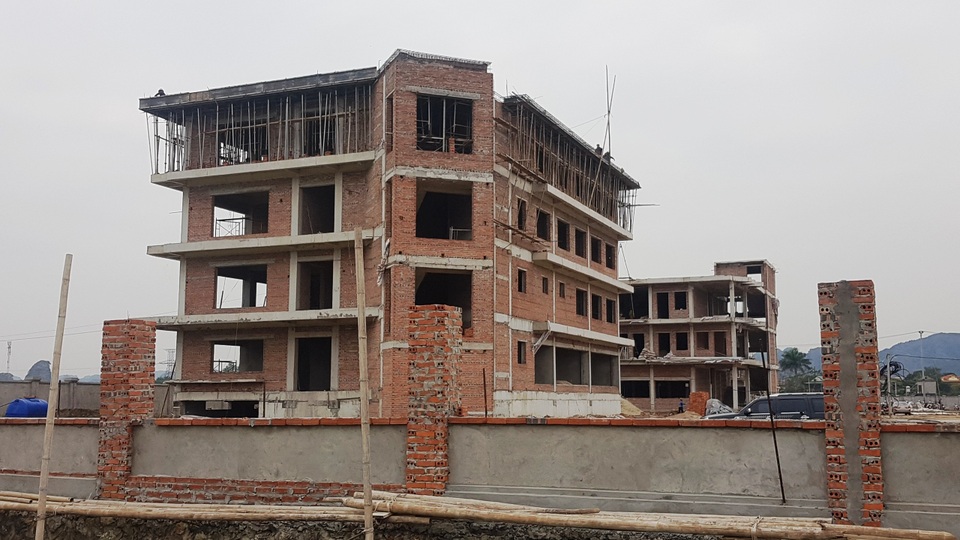 Ninh Bình: Dự án trường chuyên 400 tỷ đồng phát lộ nhiều sai phạm - 6 Ninh Bình: Dự án trường chuyên 400 tỷ đồng phát lộ nhiều sai phạm - 6