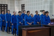 Làm sổ đỏ giả đánh tráo sổ thật để lừa đảo