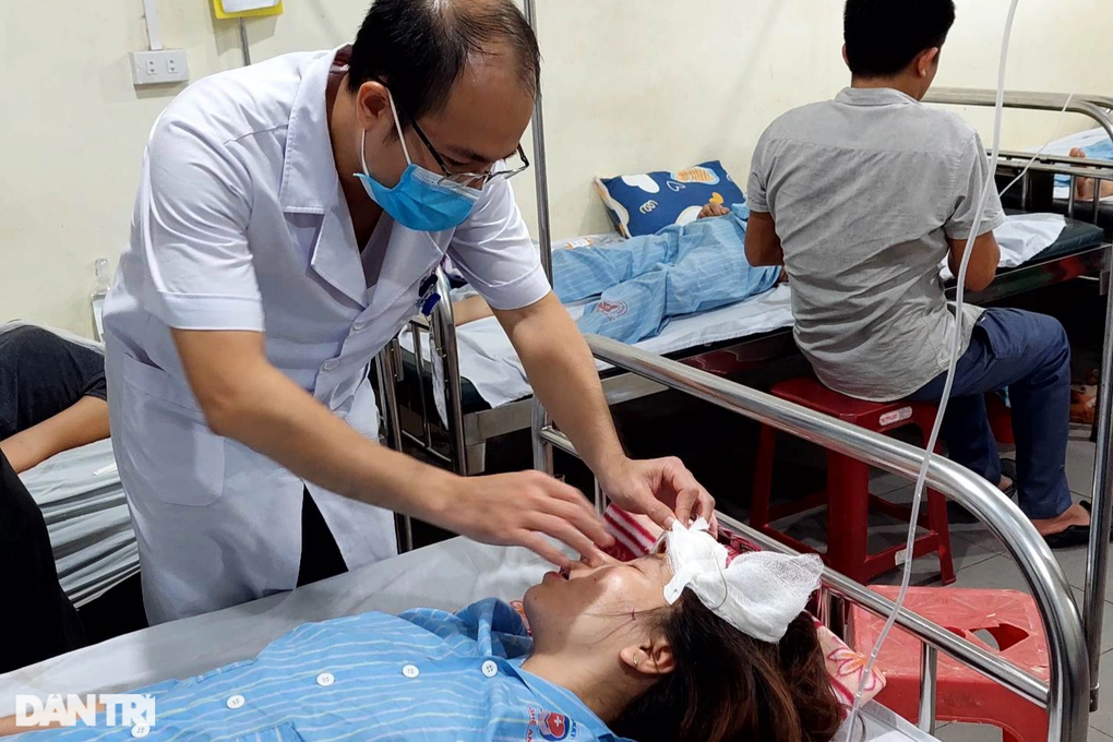 Vụ xe chở công nhân gặp nạn: Tôi không nghĩ mình còn sống - 2 Vụ xe chở công nhân gặp nạn: Tôi không nghĩ mình còn sống - 2