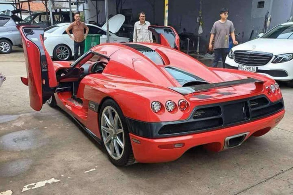 Xôn xao siêu xe Koenigsegg CCX trăm tỷ của đại gia Hải Phòng đi đăng kiểm