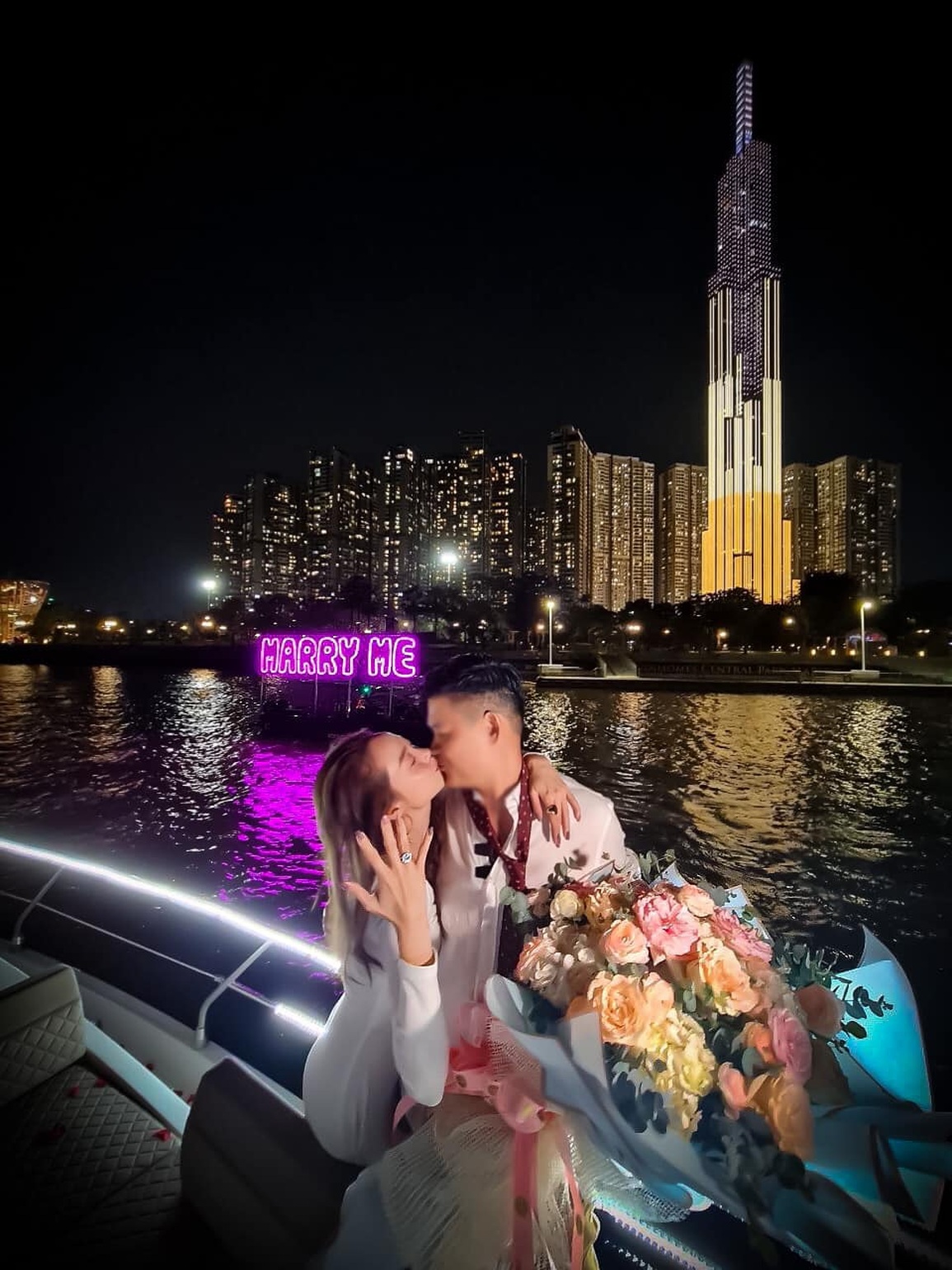Bạn trai đại gia đã làm gì khiến Minh Hằng bật khóc như mưa? - 4 Bạn trai đại gia đã làm gì khiến Minh Hằng bật khóc như mưa? - 4