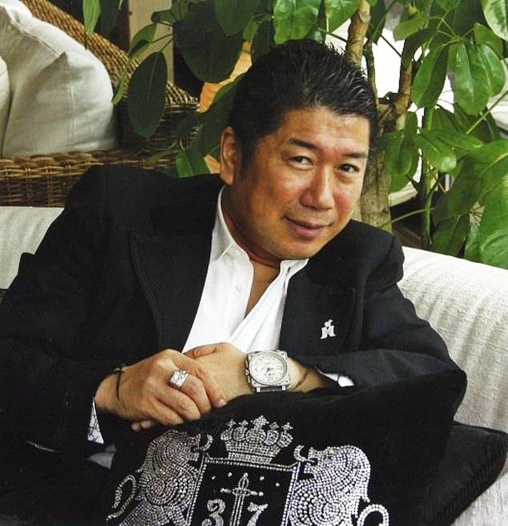 Tỷ phú bao trọn các địa điểm vui chơi để mở tiệc sinh nhật đón 1.400 khách - 1