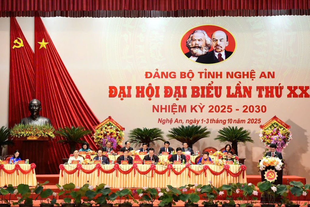 Nghệ An phấn đấu là cực tăng trưởng tầm quốc gia trong kỷ nguyên mới - 1 Nghệ An phấn đấu là cực tăng trưởng tầm quốc gia trong kỷ nguyên mới - 1